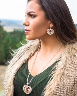 Montana Silversmiths Inner Beauty Heart Necklace -Montana Silversmiths 3 379cba83 00e4 47b0 8528 1a3d9499aea3