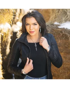 Montana Silversmiths Women's Aztec And Feather Necklace -Montana Silversmiths Untitled 2 0003 Layer3 40b8733b bae5 4700 b888 5056eef19c36